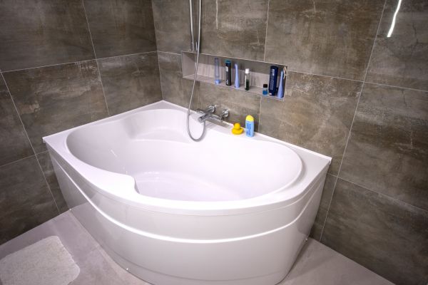 Large Bathtub Installation in Indianapolis