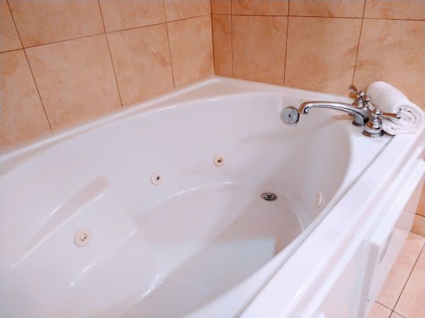 Acrylic Tub Installation in Indianapolis